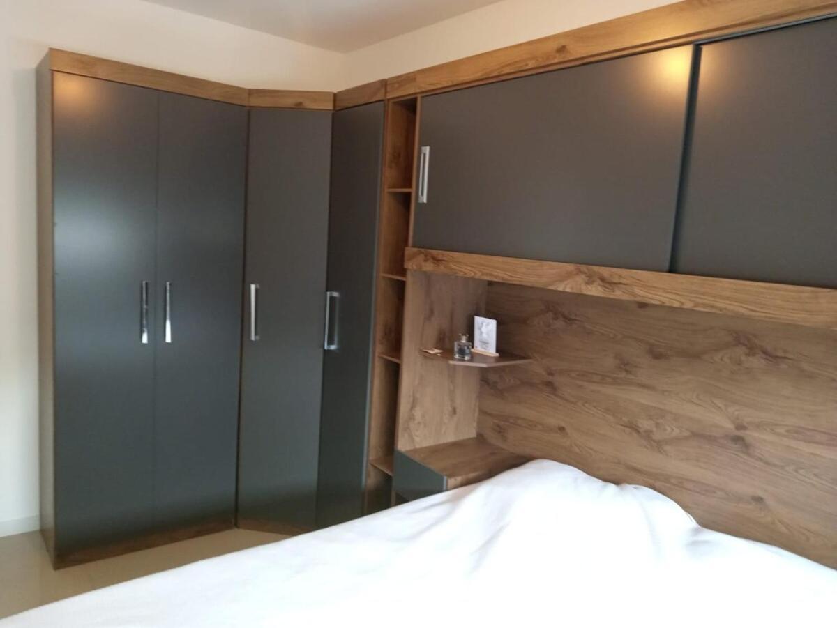 Apartamento Tons De Cinza